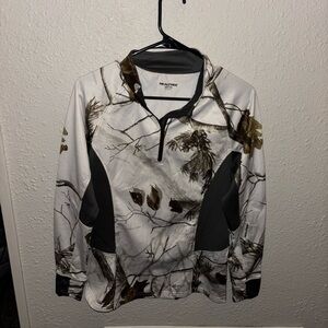 Realtree Gray and White Camo Hoodie Sizes Medium